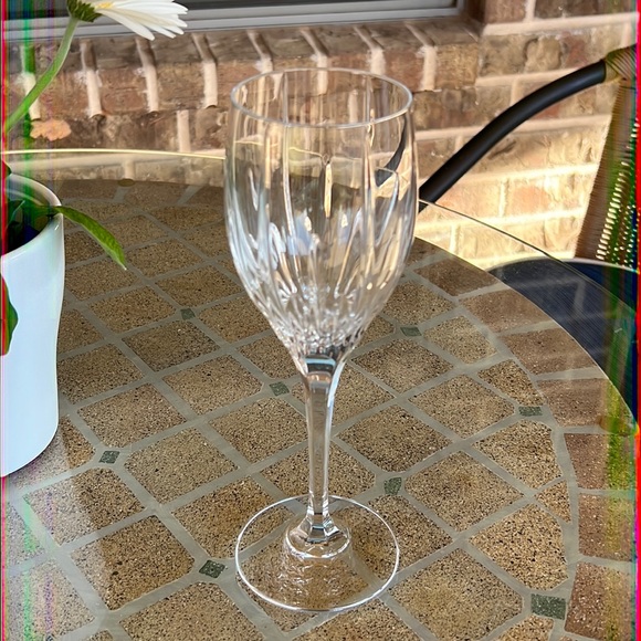 MIKASA Water Goblet Arctic Lights Crystal Glass - Picture 2 of 3